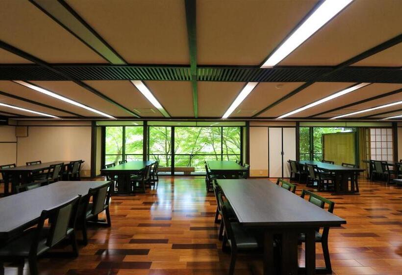 هتل Momijiya Honkan Takaosansou