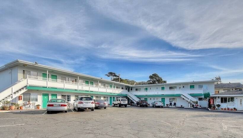 فندق Morro Bay Sandpiper Inn