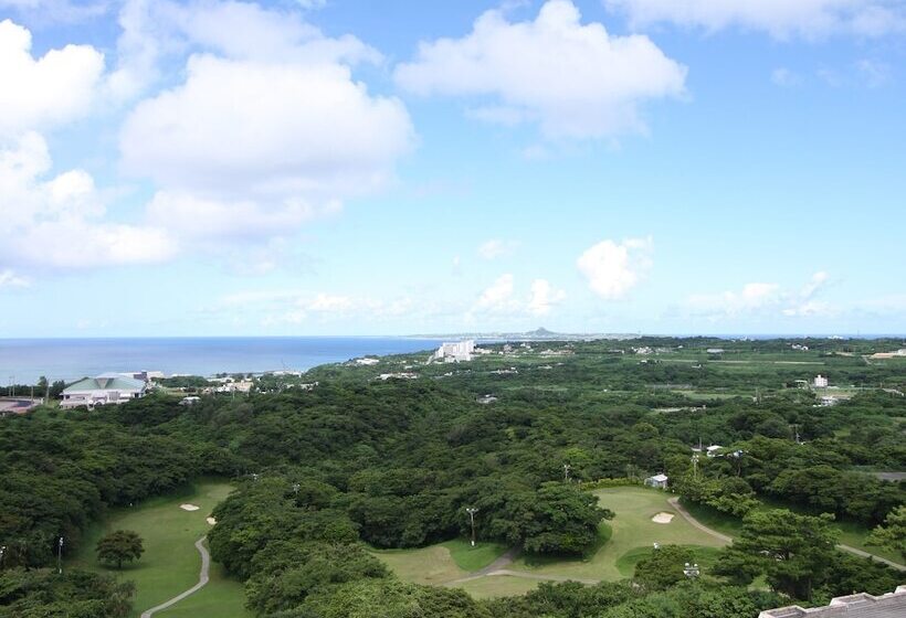 فندق Motobu Green Park And Golf Course