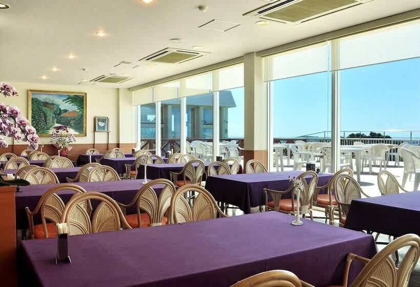 فندق Motobu Green Park And Golf Course