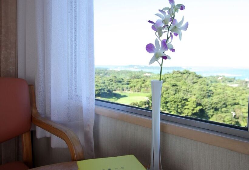 فندق Motobu Green Park And Golf Course