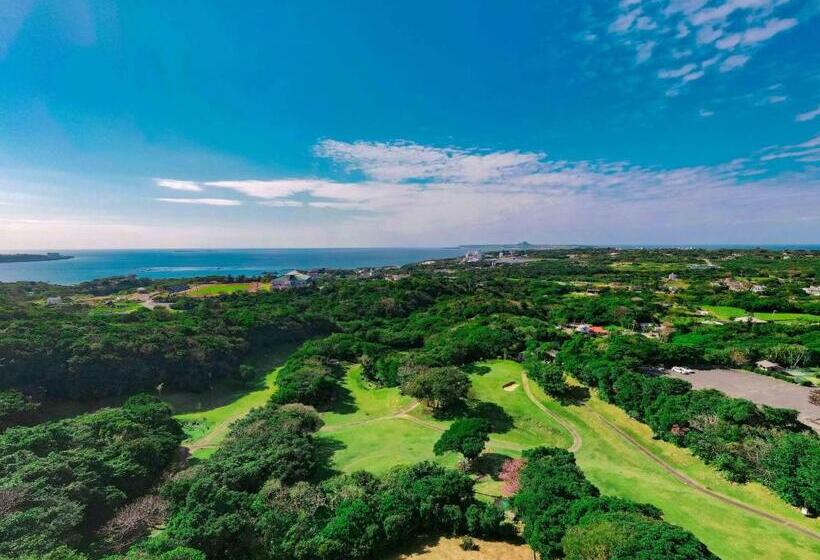 فندق Motobu Green Park And Golf Course