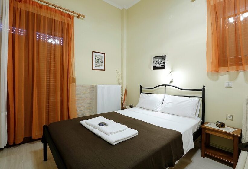 호텔 Mpalkoni Sti Monemvasia