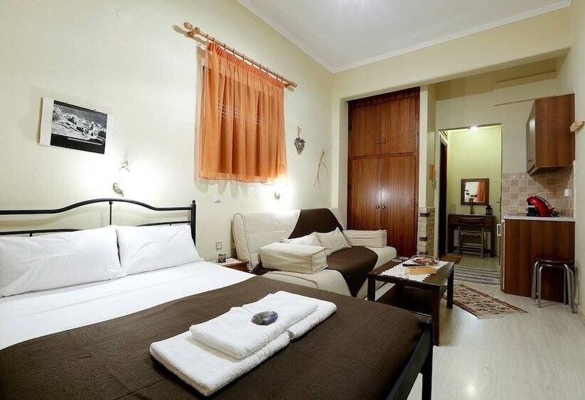 호텔 Mpalkoni Sti Monemvasia