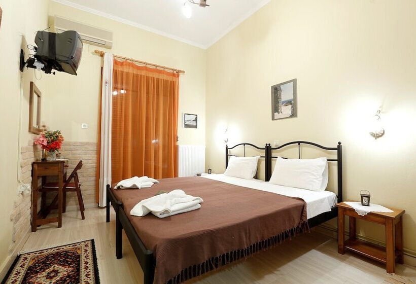 호텔 Mpalkoni Sti Monemvasia