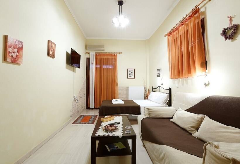 호텔 Mpalkoni Sti Monemvasia