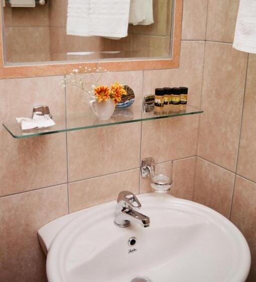 호텔 Mpalkoni Sti Monemvasia