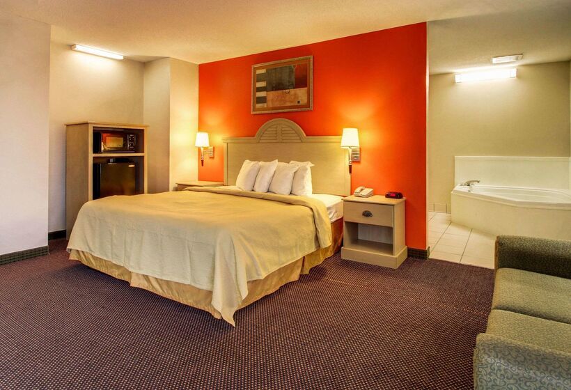 Отель Quality Inn & Suites