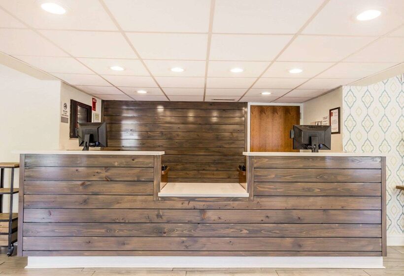 ホテル Quality Inn Mt Pleasant   Charleston