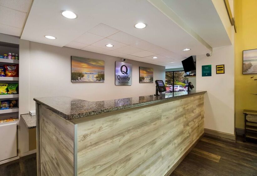 هتل Quality Inn & Suites