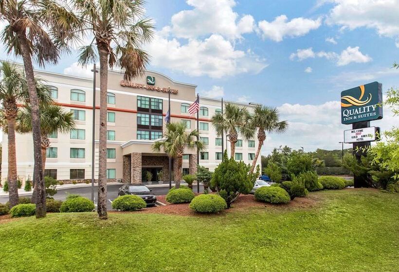 ホテル Quality Inn & Suites