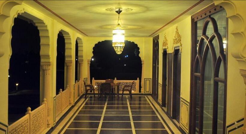 Отель Rajasthali Resort & Spa