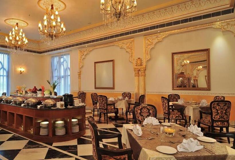 Отель Rajasthali Resort & Spa