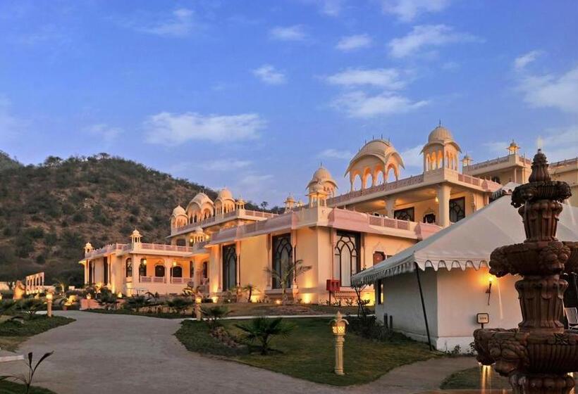 Отель Rajasthali Resort & Spa