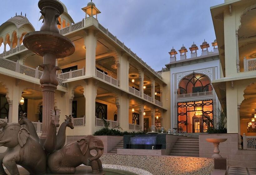Отель Rajasthali Resort & Spa