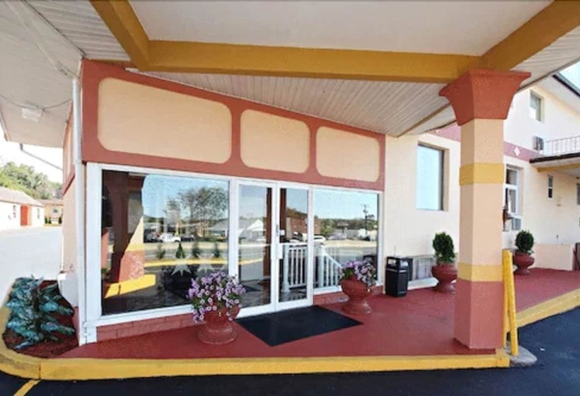 בית מלון כפרי Regal Inn & Suites