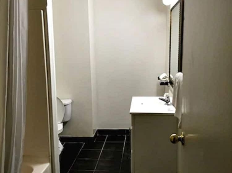 ホテル Regal Inn & Suites