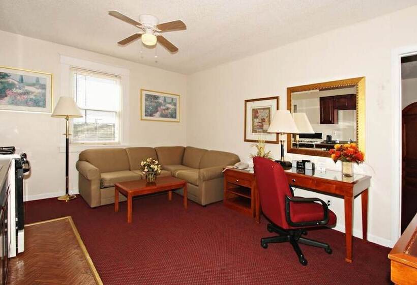 ホテル Regal Inn & Suites