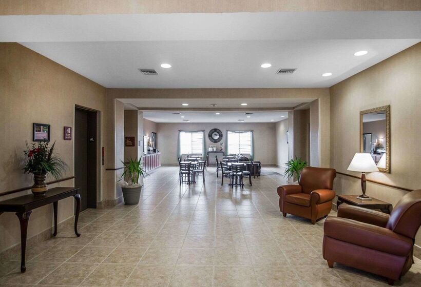 هتل Rodeway Inn & Suites