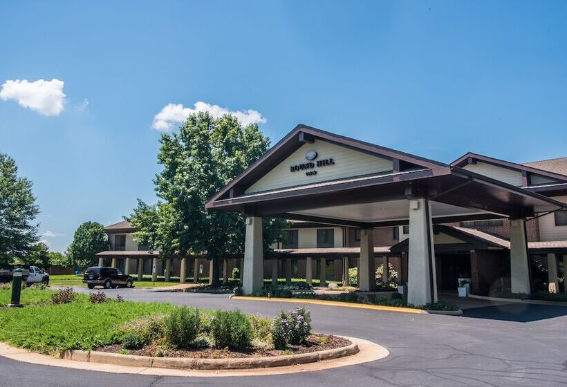 호텔 Round Hill Inn