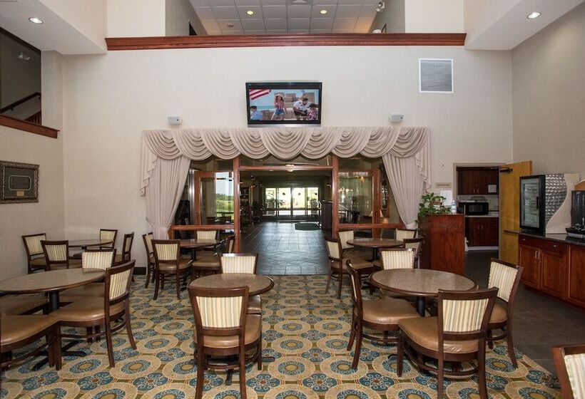 호텔 Round Hill Inn