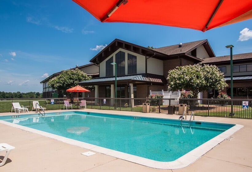 호텔 Round Hill Inn