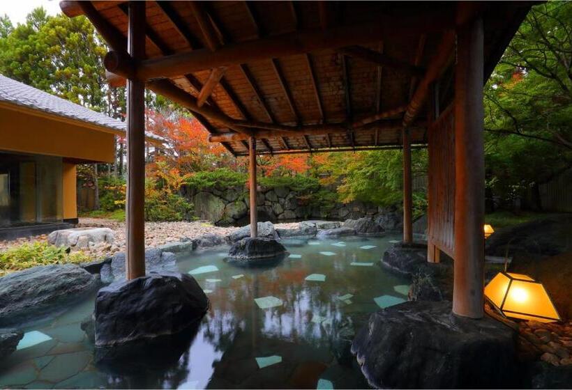 فندق Saryou Souen