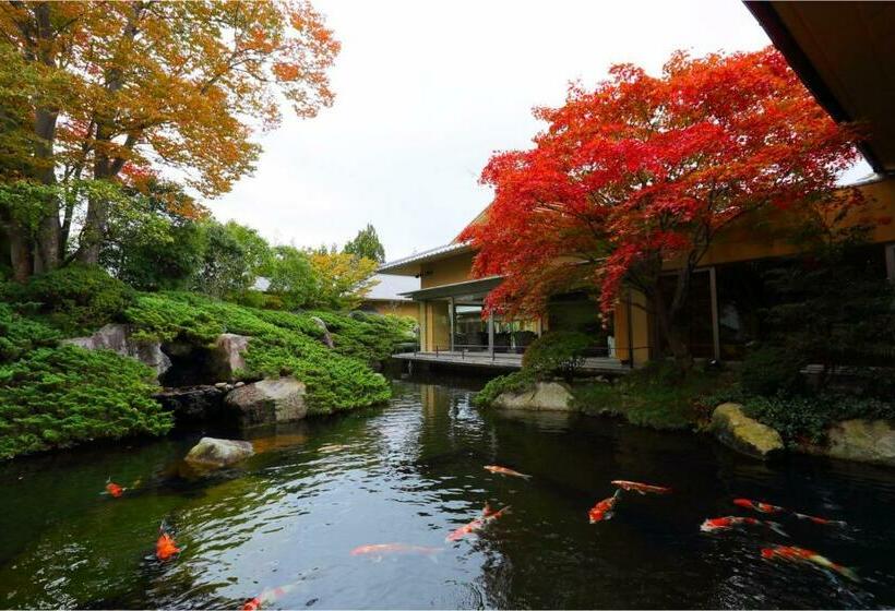 فندق Saryou Souen