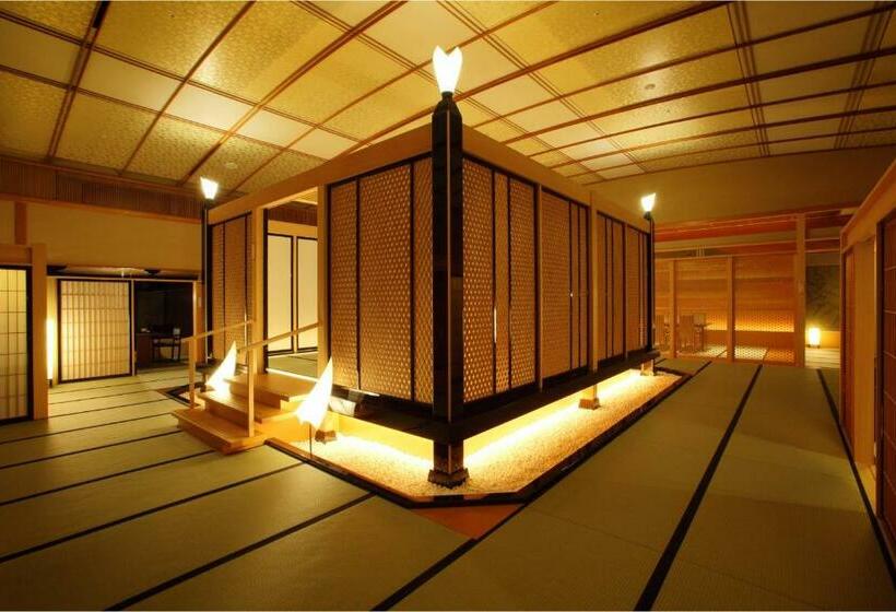 فندق Saryou Souen