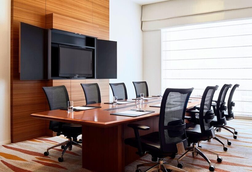 בית מלון כפרי Sheraton Grand Hiroshima