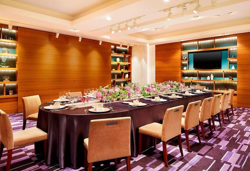 בית מלון כפרי Sheraton Grand Hiroshima