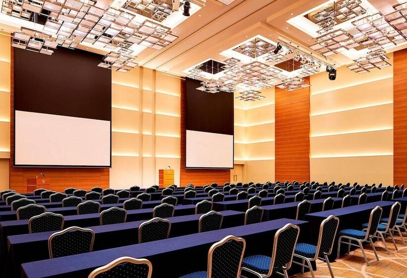 בית מלון כפרי Sheraton Grand Hiroshima