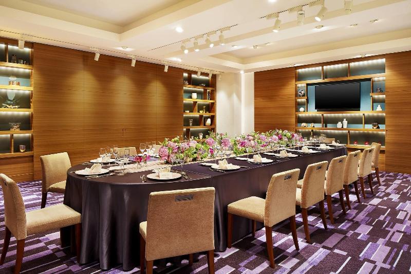 בית מלון כפרי Sheraton Grand Hiroshima