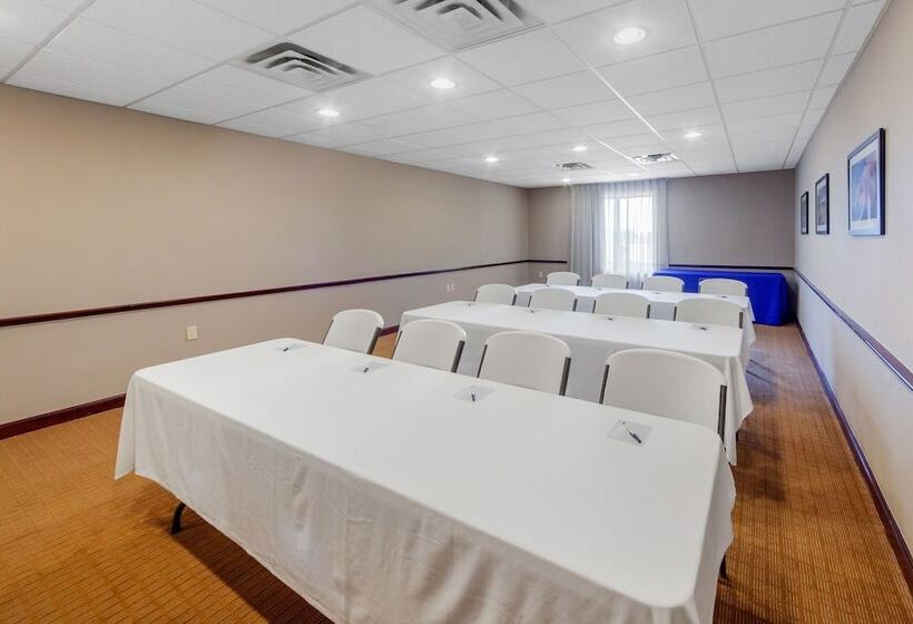 בית מלון כפרי Sleep Inn & Suites Norman Near University