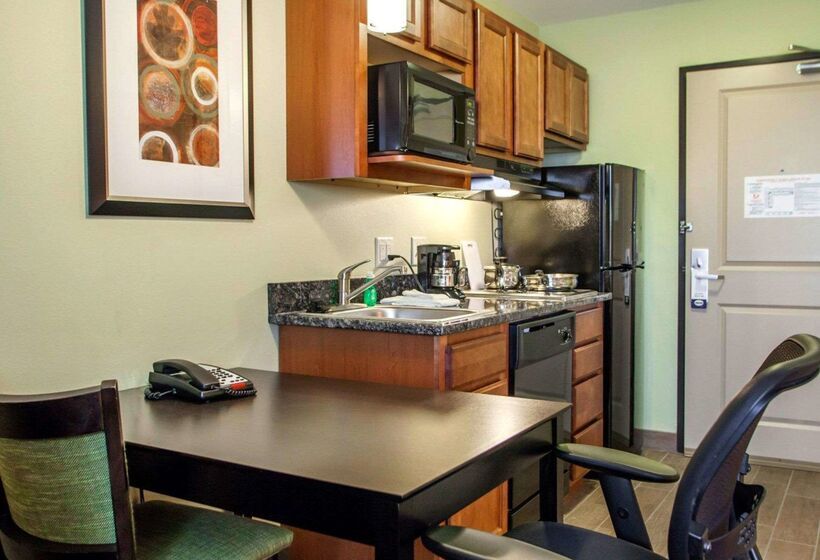 호텔 Suburban Studios Cedar Falls