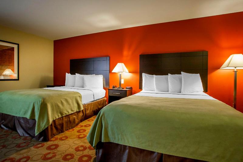 호텔 Suburban Studios Cedar Falls