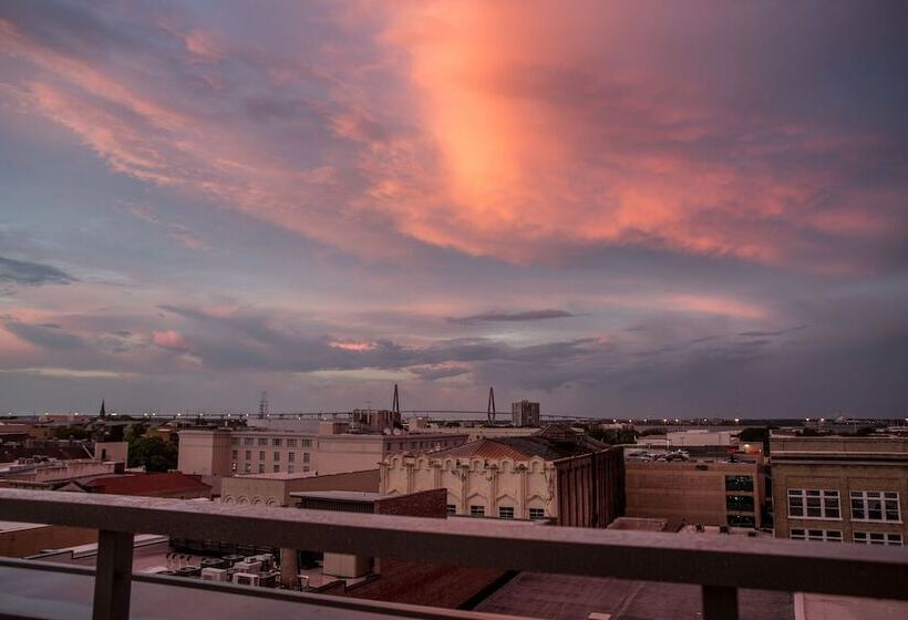 ホテル The Restoration