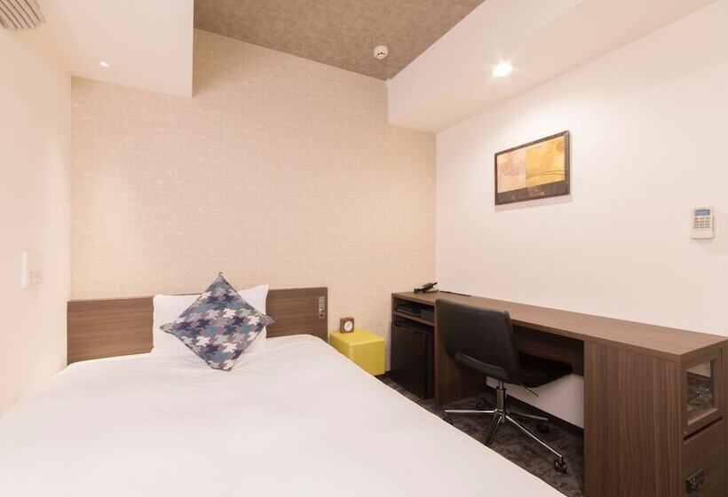 Отель Tokyu Stay Suidobashi