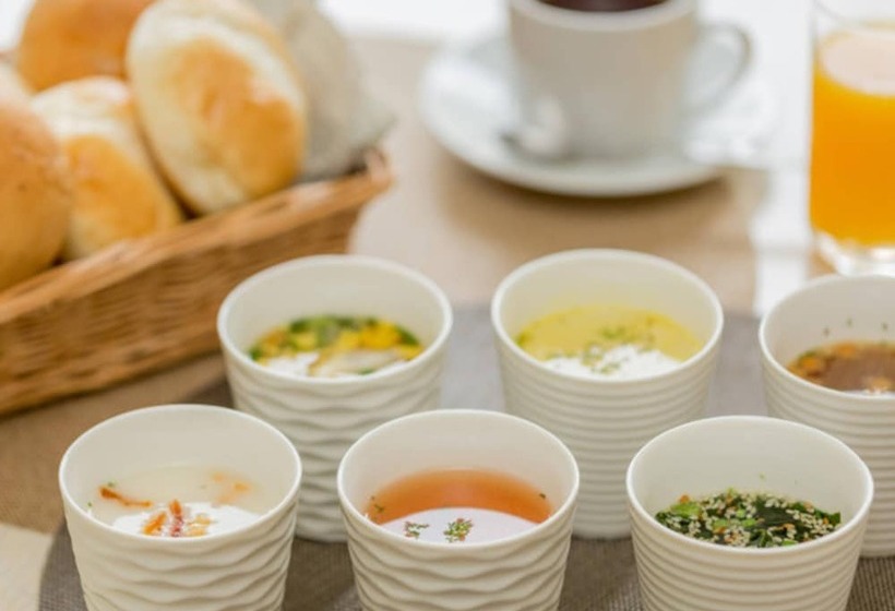 בית מלון כפרי Toyoko Inn Hakata-guchi Ekimae