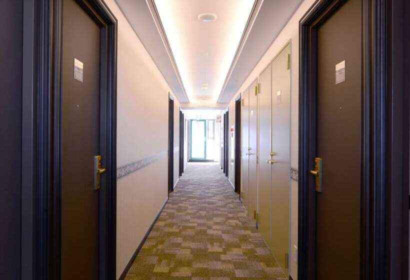 هتل Toyoko Inn Kanazawa-eki Higashi-guchi