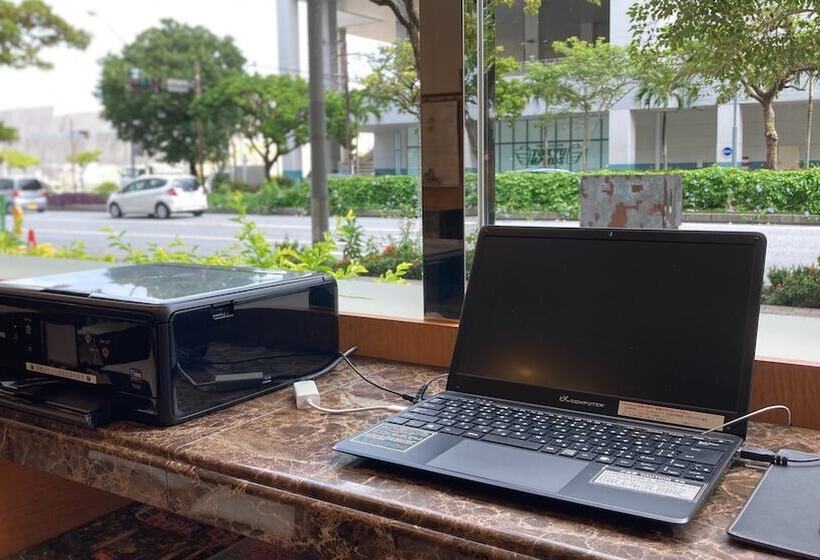 فندق Toyoko Inn Naha Shin-toshin Omoromachi