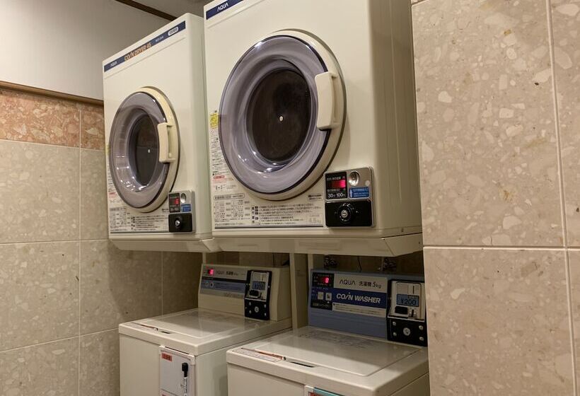 호텔 Toyoko Inn Sendai Nishi-guchi Hirose-dori