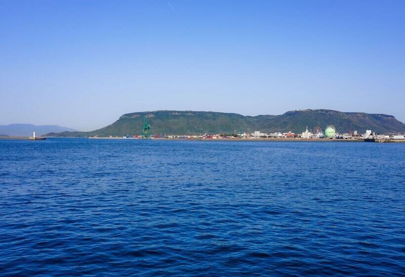 Отель Toyoko Inn Takamatsu Hyogomachi