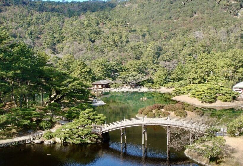 Отель Toyoko Inn Takamatsu Hyogomachi