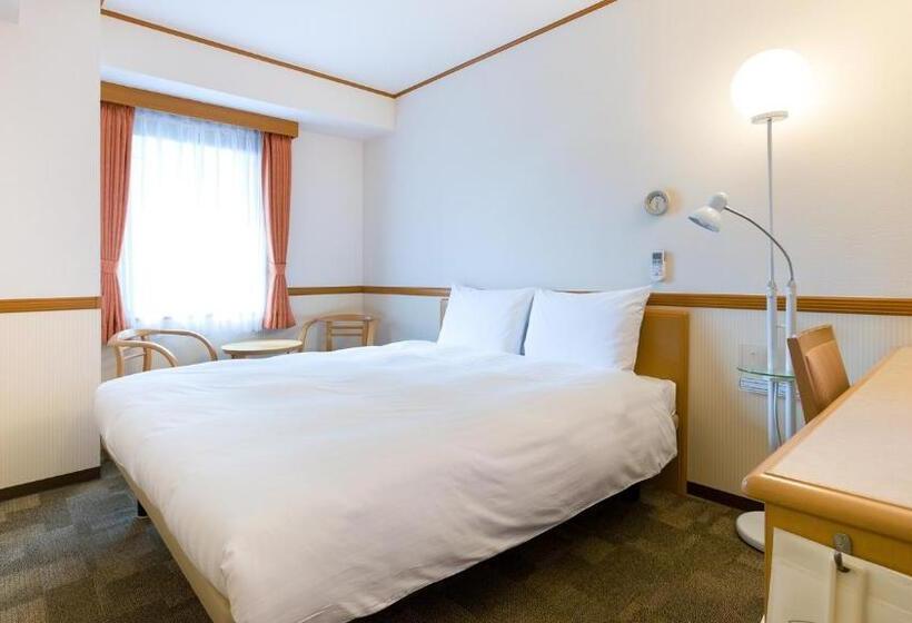 Отель Toyoko Inn Toyama Ekimae Takara-machi