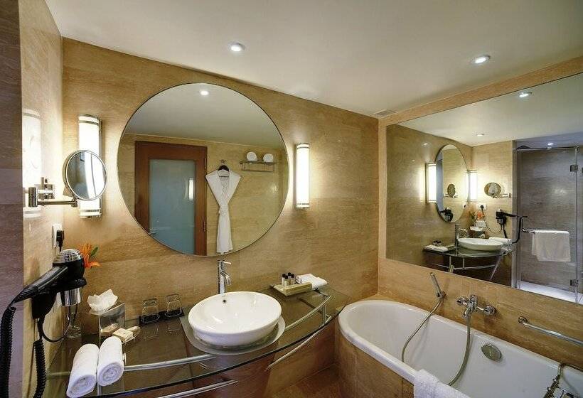 هتل Vivanta Goa, Panaji