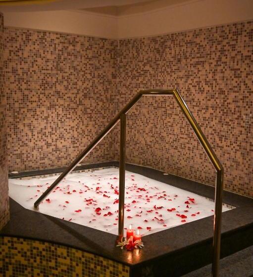 Welcomhotel By Itc Hotels, Devee Grand Bay, Visakhapatnam