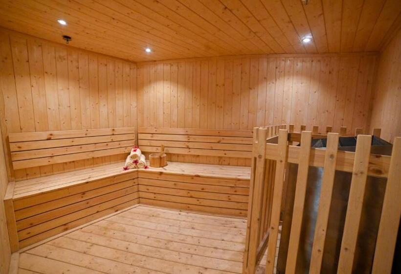 Welcomhotel By Itc Hotels, Devee Grand Bay, Visakhapatnam