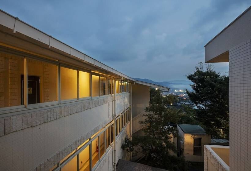 Hotel Yufuin Besso Shikisai