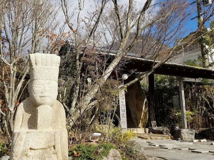 Hotel Yufuin Besso Shikisai